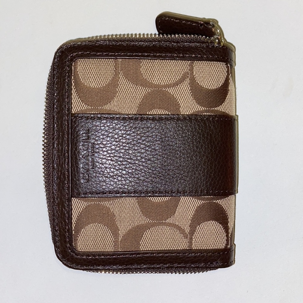 Coach Wallet - Picture 2 of 4